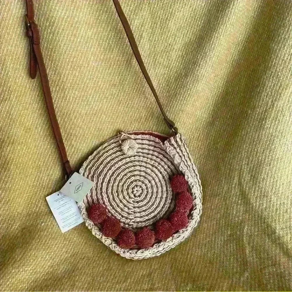 NWT Fossil Faye Baked Clay Round Straw Boho Crossbody - Picture 2 of 12